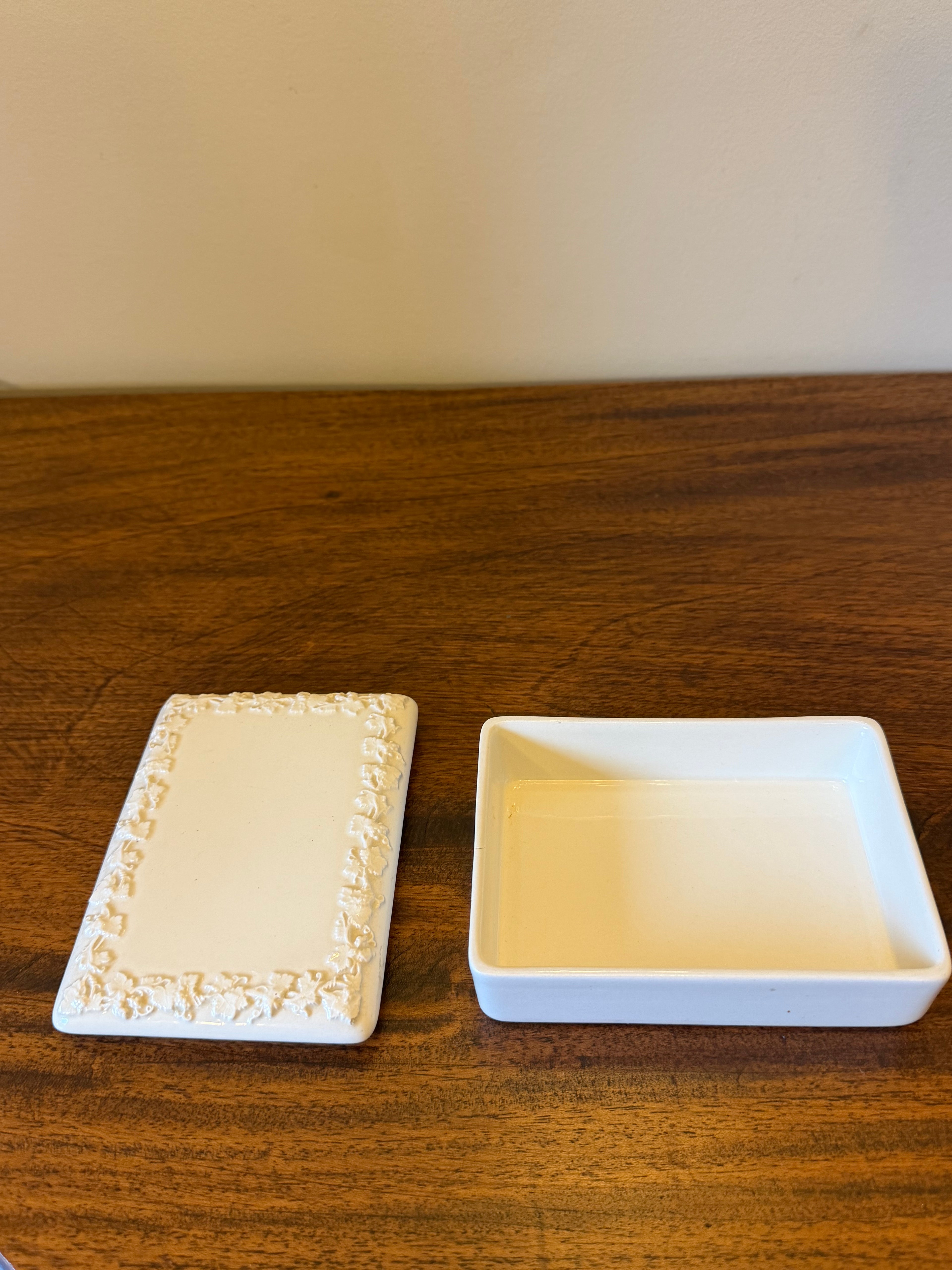 Queensware Trinket Box