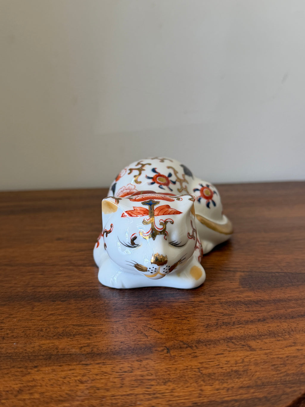 Handpainted Imari Sleeping Cat