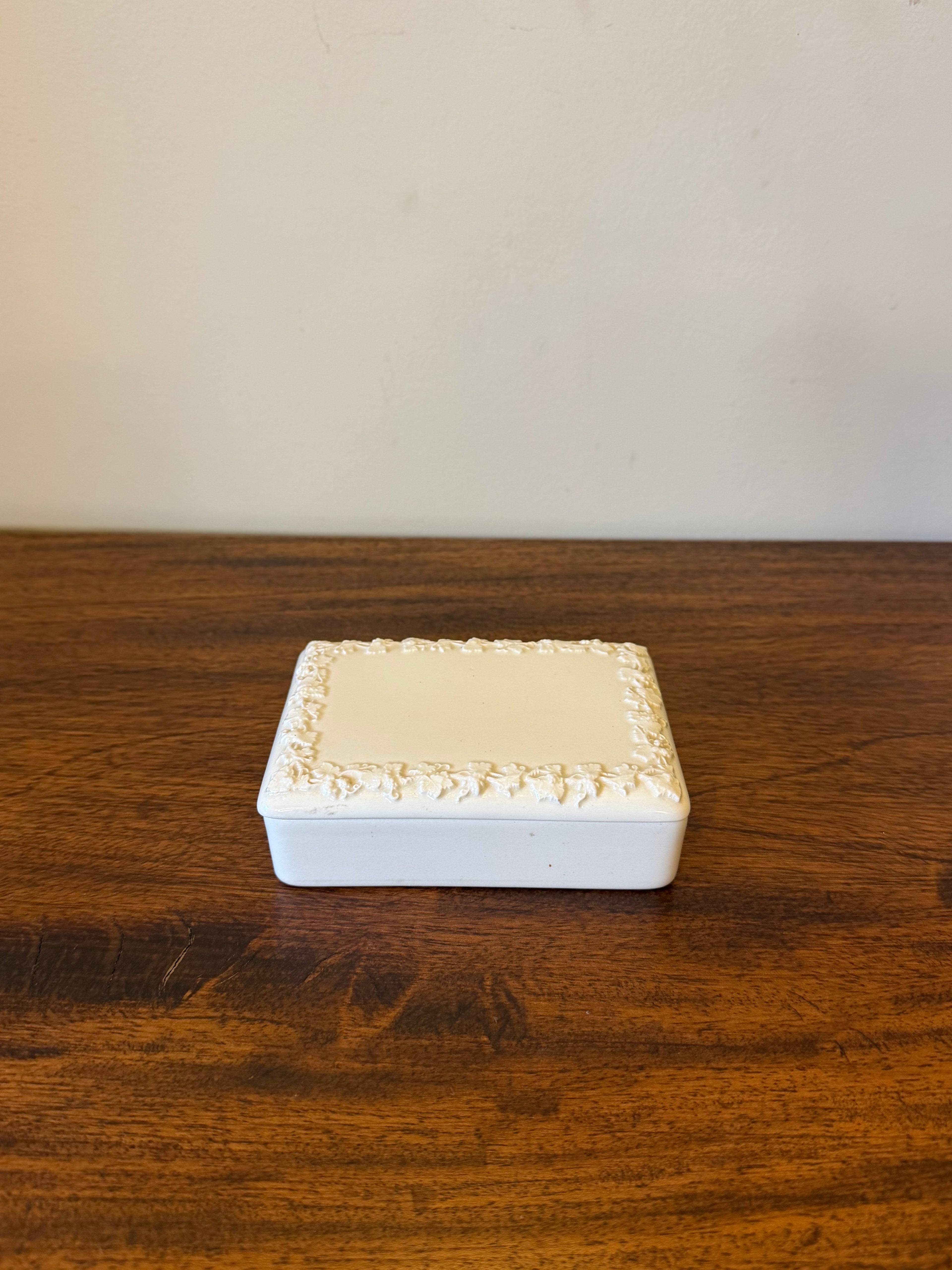 Queensware Trinket Box