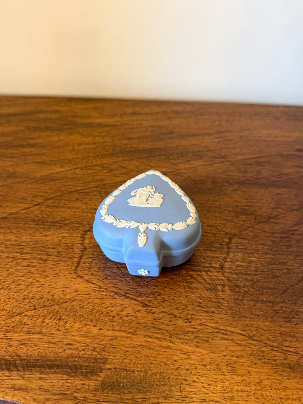 Club-shaped Wedgwood Trinket Box